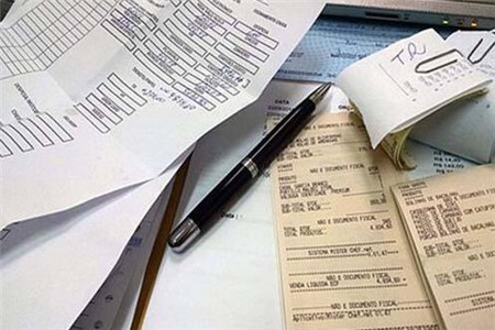 以前年度损益调整对公司经营的影响是什么